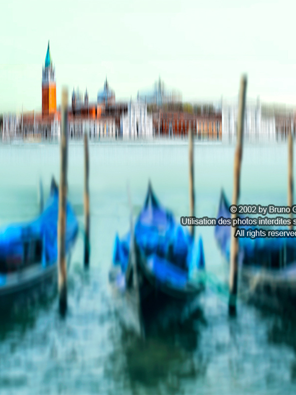 VIBRANTE VENISE